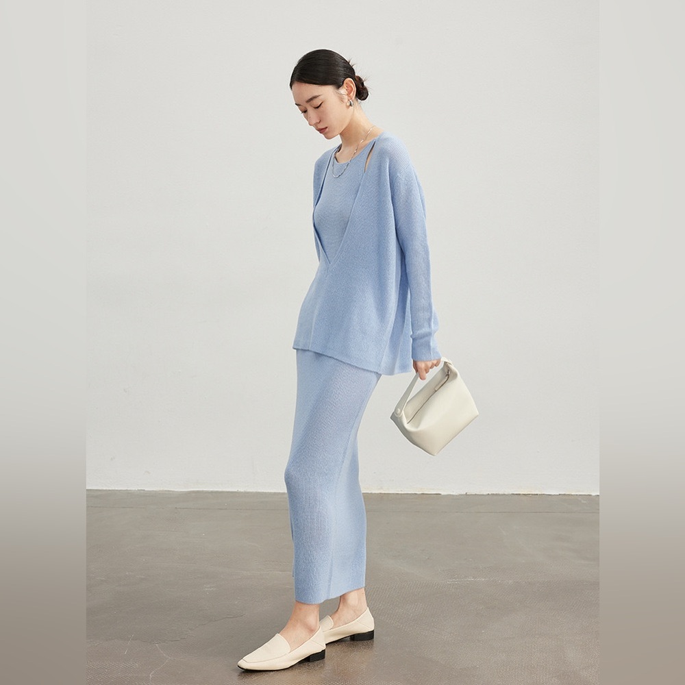 Knit wear and dress